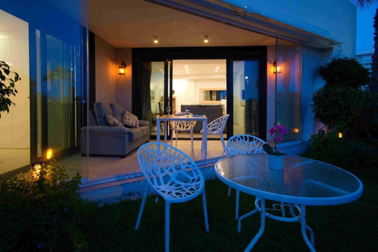Apartamento Sealine Torrox Costa By The Beach Malaga Exterior photo