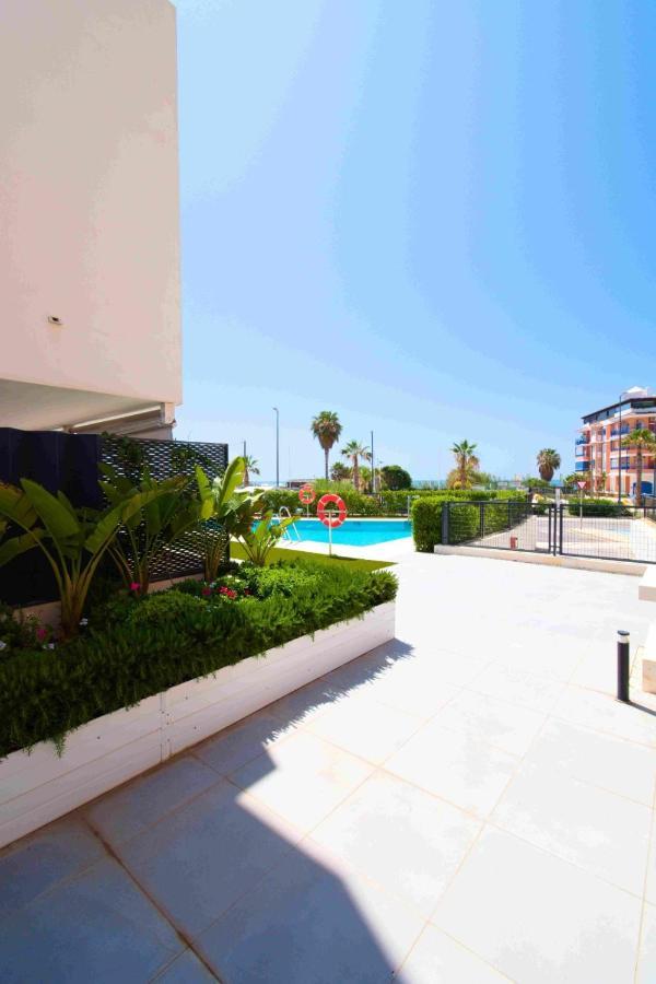 Apartamento Sealine Torrox Costa By The Beach Malaga Exterior photo